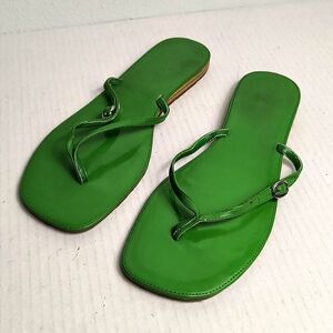 Loft 8 Green Patent Thong Flat Sandal Casual